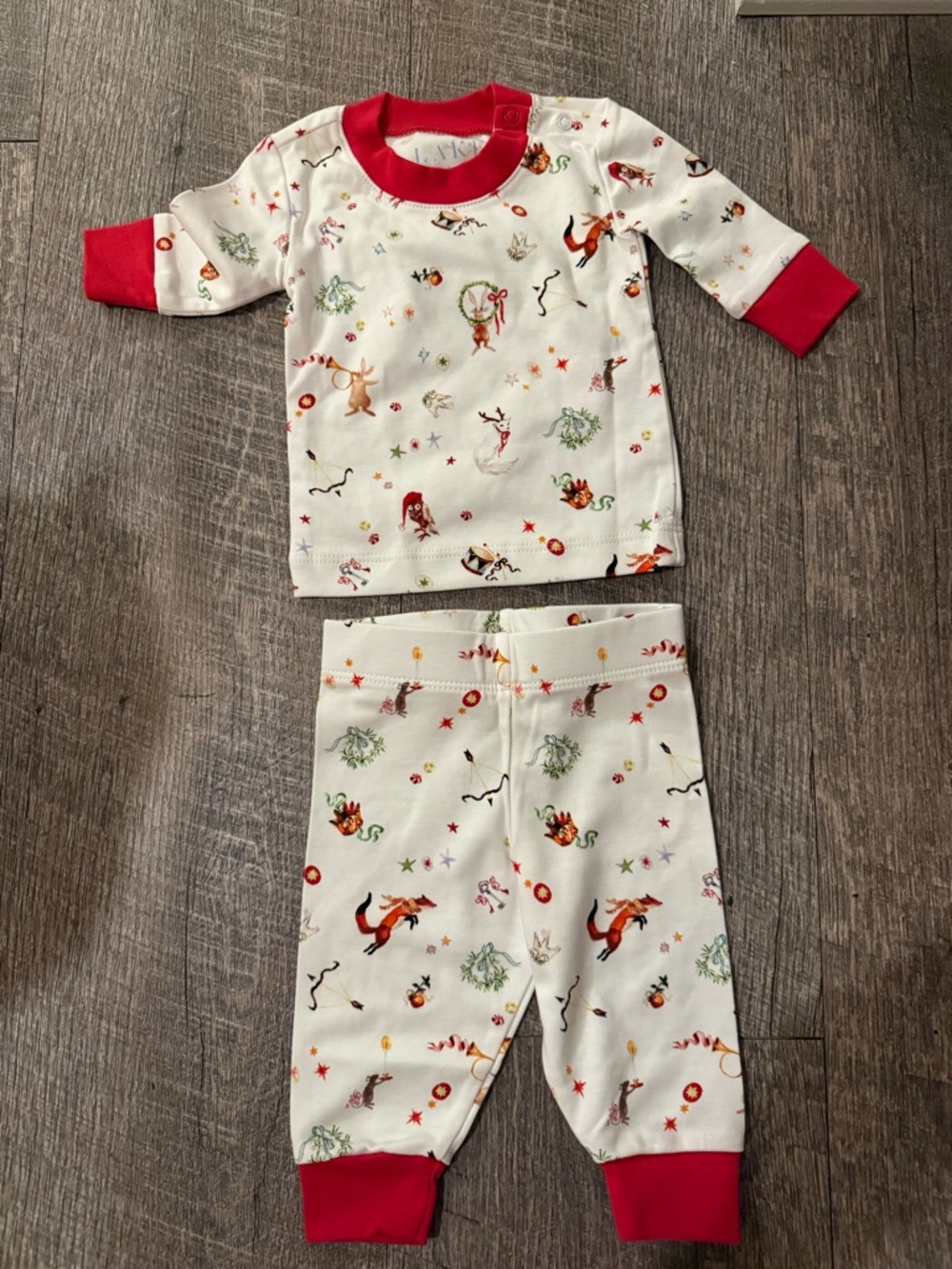 NEW LAKE Holiday Animal Print Pajama Set